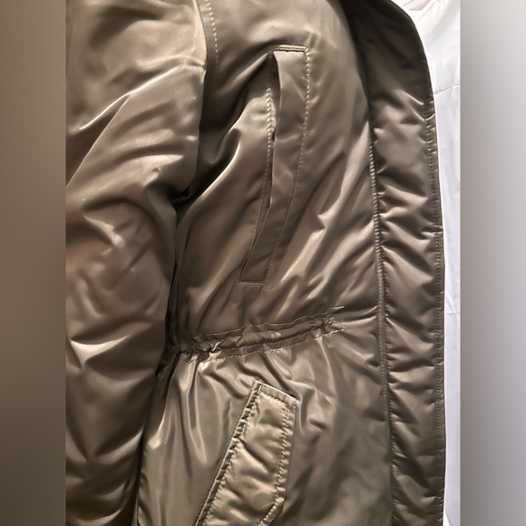 🎄 Abercrombie & Fitch Green Sherpa Lined Hooded Parka - Picture 15 of 16